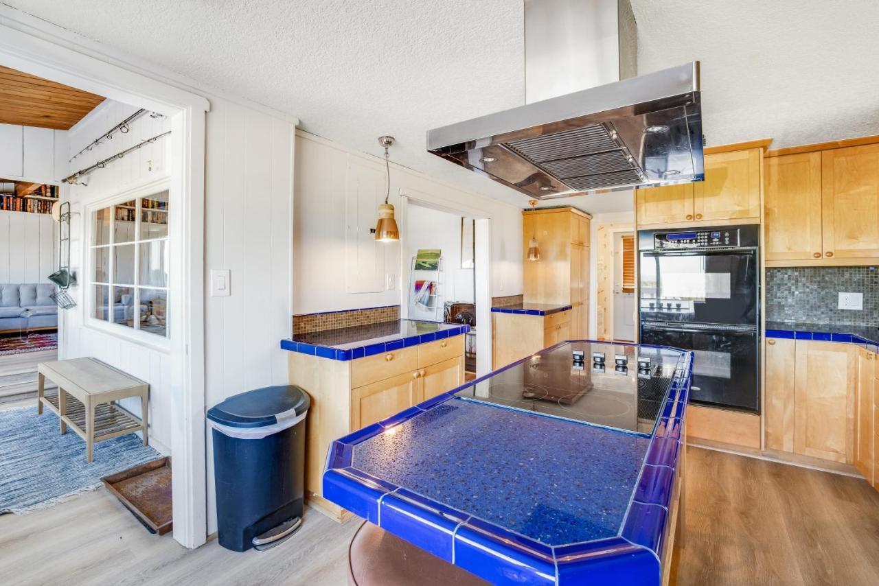 Cape Meares Beach Getaway Exterior photo