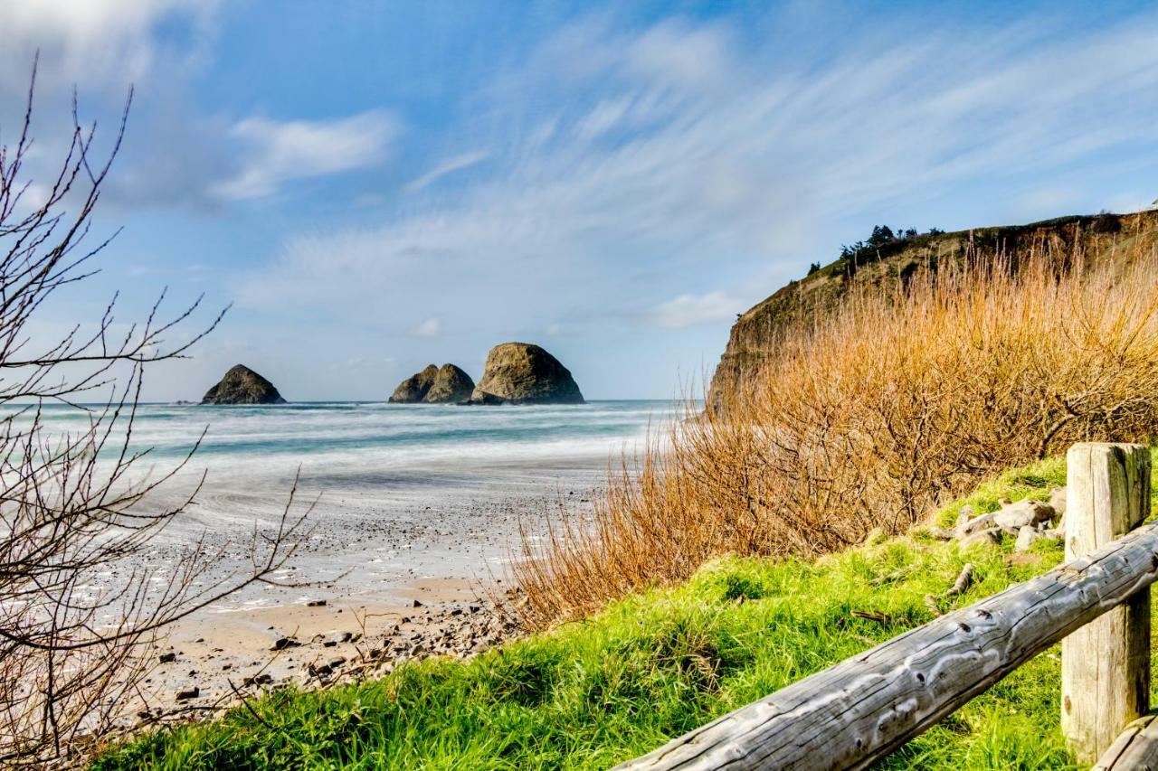 Cape Meares Beach Getaway Exterior photo